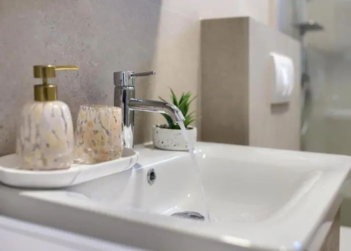 One Bedroom With Terrace A1 *