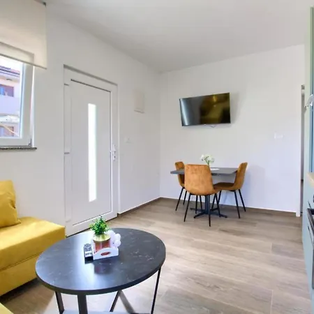 One Bedroom With Terrace A1 Apartament *